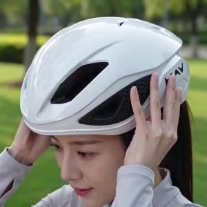 Mũ Bảo Hiểm Xe Đạp Đường Trường Siêu Nhẹ KAV Ultralight Aero Thiết Kế Khí Động Học Đa Lỗ Thông Hơi An Toàn Cho Nam Và Nữ.