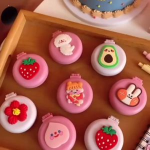 INA Beauty Shop Cute Cartoon Folding Round Hair Comb Portable Pocket Mirror Makeup Massage Hair Brush (Random 1piece)