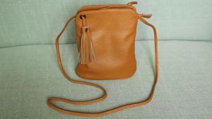 Tas Selempang Wanita Tas Bahan Kulit Jeruk Papirut