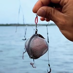 1pc Durable Bait Cage for Effortless Fishing - Perfect for Holding Lures and Feeding Fish