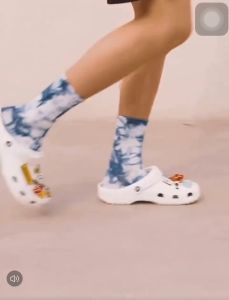 Crosc Hole Shoes Lightweight Outdoor Anti slip Quick Drying Waterproof Sandals Wrapped Head Trend Personalized Comfortable Water Shoes