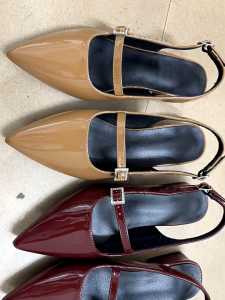 Summer Pointed Toe Sandals Low Heel Fashionable Flat Heel Mary Jane Shoes