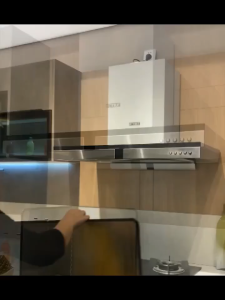 แผ่นอลูมิเนียมบังลม กันน้ำมันกระเด็น แผ่นกันน้ำมันกระเด็น ( สีเงิน ) ที่กันน้ำมันกระเด็น แผ่นบังลม 75x29x30cm