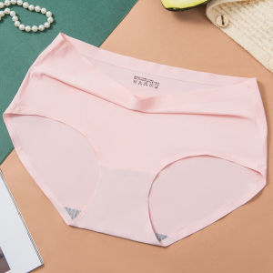 Large Size Seamless Ice Silk Sports Underwear Breathable Quick Dry One Piece Invisible Thin Triangle Fitness Yoga Panties