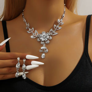 3PC Womens Fashion Trend Design Versatile Flower Necklace Earrings Jewelry Set Wedding Banquet Party Holiday Gift