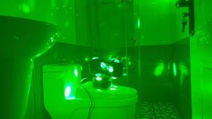 Đèn Laser Moving 4 Đầu Độc Lập 16 Mắt Led 2 Chế Độ Chạy Auto Cảm Biến Âm Thanh Dùng Cho Sân Khấu