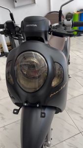Stiker Skotlet Hitam Transparan Bening Glossy Dark Transparan Tembus Pandang Anti Gores Lampu Headlamp Smoke Decal Vinyl Wrap Body Motor Mobil