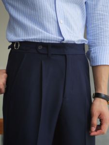 Quần Tây Phong Cách Anh Quốc Dáng Đứng