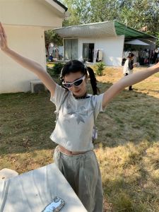 Slim Fit Short Sleeve T-Shirt Womens Summer Inner Wear Butterfly Knot Top Retro Print round Neck Regular Thickness Short Length