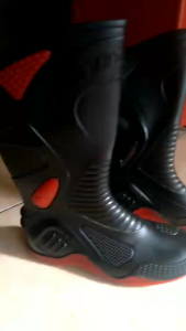 Sepatu Bikers AP MOTO 2 AP BOOTS Hitam Merah Karet Anti Slip Nyaman Lentur Lokal Sepeda Motor