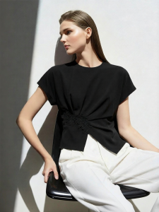 AMII | Summer Round Neck Lace Trim Silk Top