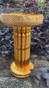 ขันโตก โตกขาทึบ 14นิ้ว ขาสูง 22นิ้ว ขันโตกทอง พานไม้ ลายตาราง ปิดทองคำเปลว เดินเส้นประดับกระจกสีขาว พาน พานโตก