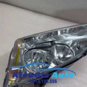 Đèn pha Ford Focus 2005-2008 5M5113W030CC 5M5113W029CC