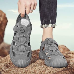 Mens Outdoor Driving Sandals Fall Wear-Resistant Versatile Water-Proof Head Cover Slippers Breathable Flat Heel Rubber Sole