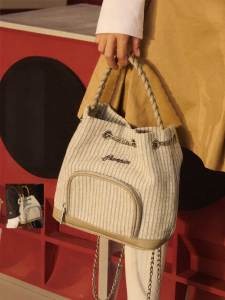 Champion | Unique Design Shoulder & Handbag