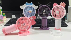 Sanrio Kuromi Handheld Mini Fan Summer Portable USB Charging Electric Mobile Phone Holder Desktop Fan Gift