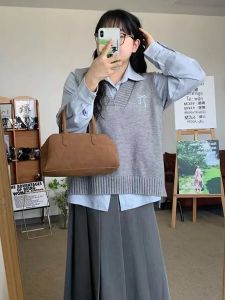 เสื้อกั๊กถักลายผีเสื้อขนาดใหญ่ เสื้อกั๊กผู้หญิง แขนกุด คอวี เสื้อผ้าทำงานสไตล์เกาหลี เสื้อผ้าทำงานแฟชั่นฤดูใบไม้ผลิ