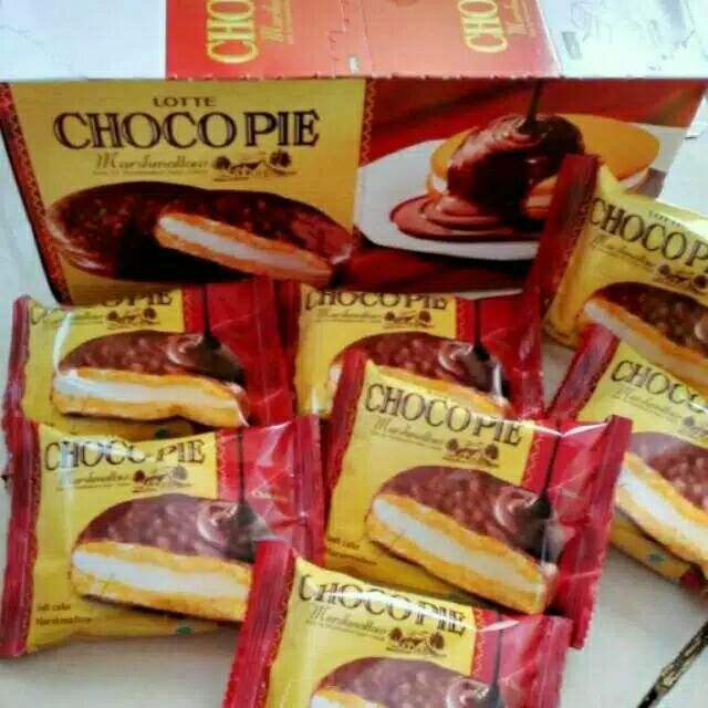 LOTTE CHICOPIE COKLAT 168gr 1 box(12pcs)