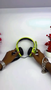 TUCCI A4 STEREO BASS HEADPHONE