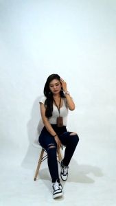 Celana Jeans Wanita Haighwaist HW Ripped Knee Sobek Lutut Bahan Tebal Melar Termurah