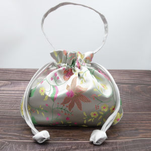 Retro Embroidered Handbag Womens Shoulder Carry Bag Fashionable Clutch Purse Handheld Bag Elegant Ladies Accessory