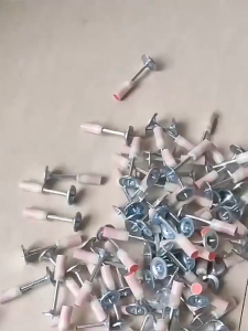 500Pcs/Pack Steel Nails Fits Manual Tufting Gun Steel Rivet Tool Concrete Wall Anchor Wire Slotting