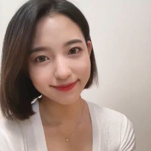 Age 20s Signature Essence Cover Pact Foundation Intense Cover - Black (14g x 2ea)Concealer moisturizing lasting/oil control without makeuphyaluronic acid essence foundation make-up moisturizing buffer【Ready stock】