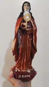 Santa Clara St. Claire of Assisi Catholic Saints/Statue of Saint Clare (Santa Clara) of Assisi. Depicting the beloved founder of the Poor Clares