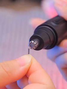 Electric Nose Hair Trimmer Rechargeable Painless Clipper Nose Ears Hair Eyebrow Trimmer For Men and Women