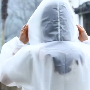 Fashion Rain Coat Foldable Waterproof Raincoat Jacket Outdoor Travel Rainwear Poncho Reusable Rain Coats Baju Hujan 雨衣
