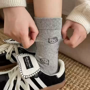 Spring Korean Style Mid-Tube Socks: Cute Japanese Cartoon & Pure Cotton