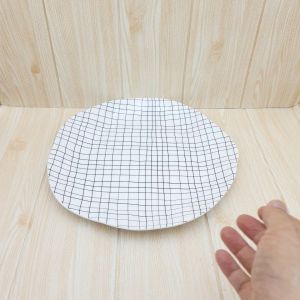 ชุ่อนเซรามิคของสีขาว ลายตาข่าย ขนาด 11.75 นิ้ว แยกขาย 1 ใบ