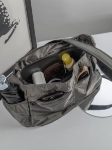 Large Capacity Womens Crossbody Commuter Tote Bag Foldable Travel Bag Casual Early Eighties New Model Oxford Cloth Universal