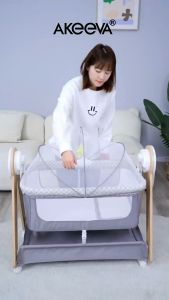 Akeeva Luxury Wood Autosway Crib: Classique Design & Eco-Friendly Comfort