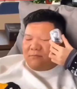 cạo dâu mini tự sạc pịn