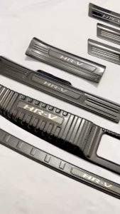 Ốp Bậc Cửa Nẹp Bước Chân Cốp Sau Xe Honda HRV 2023 Form Mới Mẫu Vân Carbon Cao Cấp Sẵn Keo Dán 3M