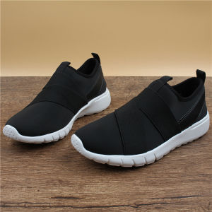 รองเท้ากีฬาแบบสวมสำหรับผู้หญิงในช่วงฤดูใบไม้ผลิและฤดูร้อน รองเท้ากีฬาแบบสวมแบบสวมส้นแบน พื้นนุ่ม ระบายอากาศได้ดี รองเท้าฟิตเนสแบบสวมสบาย