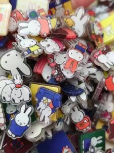 Miffy | 50 Miếng Dán Hình Hoạt Hình Miffy Chất Liệu Acrylic Hai Lớp Tự Làm Dùng Cho Ốp Điện Thoại & Tủ Lạnh Phụ Kiện Keo Sữa Dễ Thương Dành Cho Fan.