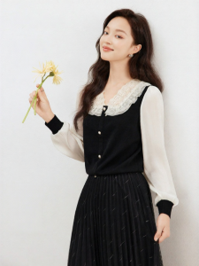 Koradior | New Spring V-Neck Straight Wool Lace-Trimmed Ladylike Blouse