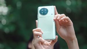 vivo X90s Smartphone | MTK D9200  | 6.78 inches AMOLED Screen  |  12GB+512GB |  120W Flash Charge   |  vivo X90s