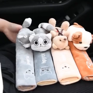 จัดส่งรวดเร็ว 22.5*6.5ซม.ปลอกเข็มขัดนิรภัย ลายการ์ตูนน่ารัก ตกแต่งรถ สำหรับรถยนต์ส่วนใหญ่ อ่อนนุ่มลดแรงกระแทก