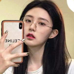 Photochromic Anti-Radiation Frameless Glasses: A Versatile Optical Protection Solution