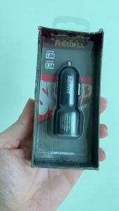 CÓC SẠC XE Ô TÔ 2 CỔNG USB REMAX ổ cắm củ sạc 12v sạc nhanh điện thoại iPad trên xe hơi 2 đầu lỗ cắm USB có thể sạc hai thiết bị cùng một lúc tiện lợi LOTA SHOP