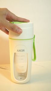 Dreepor Portable Juicer Blender Rechargeable Blender Juicer Tumbler Heavy Duty Vegetables Fruit Juice mixer with 8 Blades Wireless Electric Juicer