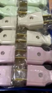 ปลั๊กตัวผู้ 2 ขาแบน  กระแสไฟ 10A 250V แพ็ค 5-10 ชิ้น ราคาถูก ราคาดี ทองเหลืองเกรดดี มี มอก. ปลั๊ก ตัวผู้ ปลั๊กไฟ ปลั๊กเสียบ คละสี