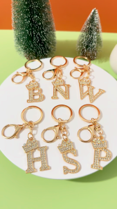 Diamond Crown key Ring A-Z 26 Letter Keychain Bag Charm Pendant Female Gift Charm Accessories