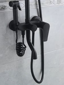 Set Shower Kamar 3in1 dengan Keran / Set Shower Hitam Sederhana / Set Shower Bulat Full Tembaga