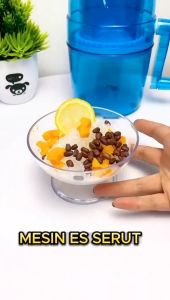 Alat Es Serut Mini Ice Crusher Parutan Es Batu Mini Praktis