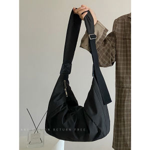 Large Capacity Dumpling Shaped Shoulder Bag Womens Crossbody Bag Simple Match Cotton down Feather Bag by Chen Mu Home