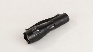 Senter LED Cree XM-L T6 2000 Lumens: Fitur & Keunggulan